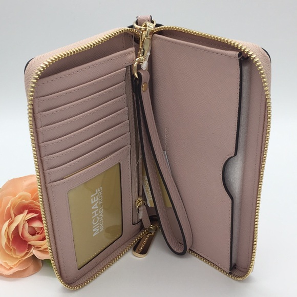 Michael Kors Jet Set Travel Lg Flat MF PHN Case - Picture 6 of 7